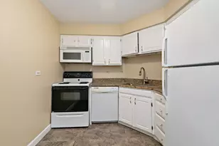 111 Acacia Dr, Indian Head Park, IL 60525 - Photo 6