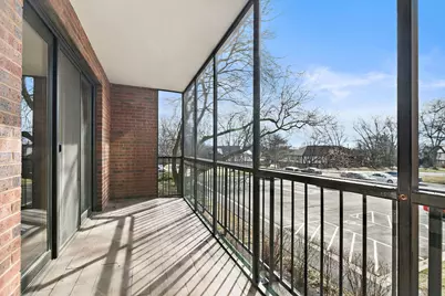 111 Acacia Drive #210, Indian Head Park, IL 60525 - Photo 2