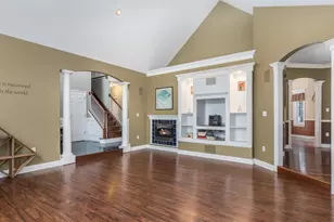 688 Fox Hollow, Dekalb, IL 60115 - Photo 4