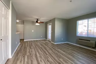 136 Bertram Dr, Yorkville, IL 60560 - Photo 2