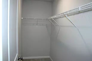 837 Blackhawk Dr, Braidwood, IL 60408 - Photo 16