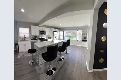 8001 N Elmore Street, Niles, IL 60714 - Photo 12