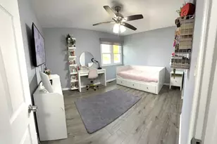 8001 N Elmore St, Niles, IL 60714 - Photo 16