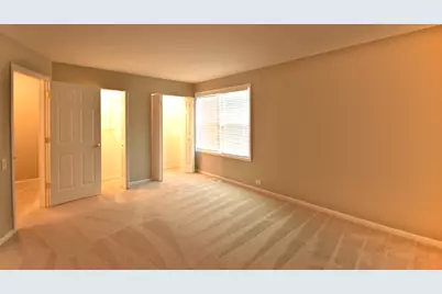 1625 College Green Drive, Elgin, IL 60123 - Photo 12