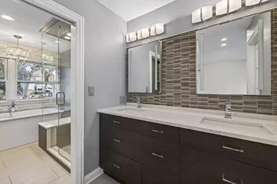 2010 N Oak Wood Drive, Arlington Heights, IL 60004 - Photo 14