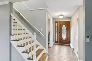 902 E Main St, Barrington, IL 60010 - Photo 2