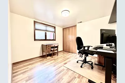 9218 S Albany Avenue, Evergreen Park, IL 60805 - Photo 16