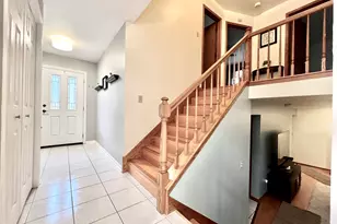 9218 S Albany Ave, Evergreen Park, IL 60805 - Photo 4