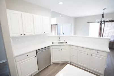 1037 Parkhill Circle #1037, Aurora, IL 60502 - Photo 4