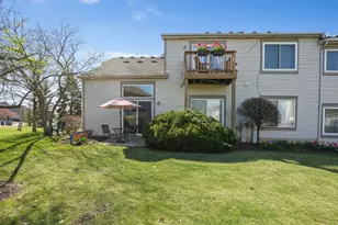 1037 Park Hill Cir, Aurora, IL 60502 - Photo 16