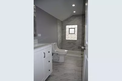 210 W 16th Place, Chicago Heights, IL 60411 - Photo 20