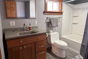 411 Jefferson St, Henry, IL 61537 - Photo 10