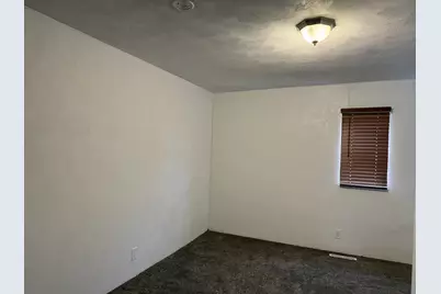 411 Jefferson Street, Henry, IL 61537 - Photo 8