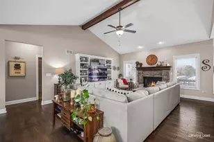 509 Marty Ln, Oswego, IL 60543 - Photo 6