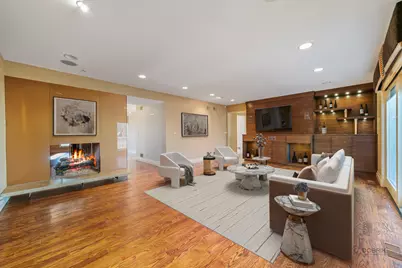 3926 Raintree Lane, Northbrook, IL 60062 - Photo 14