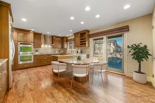 3926 Raintree Ln, Northbrook, IL 60062 - Photo 4