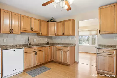 4807 Paulsen Street, McHenry, IL 60051 - Photo 8