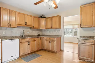 4807 Paulsen St, McHenry, IL 60051 - Photo 8
