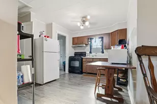 3013 Emily Ln, McHenry, IL 60051 - Photo 6