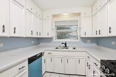 33639 N Greentree Road, Grayslake, IL 60030 - Photo 8