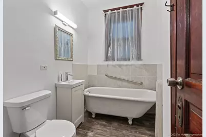 1833 S Troy Street, Chicago, IL 60623 - Photo 8