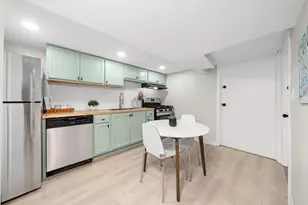 4735 N Kilbourn Ave, Chicago, IL 60630 - Photo 2