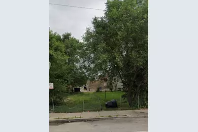 310 E Pershing Road, Chicago, IL 60653 - Photo 1