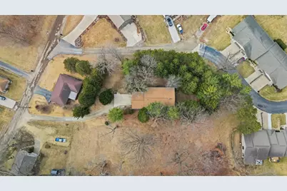 604 Hillandale Court, Morrison, IL 61270 - Photo 4