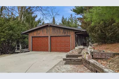 604 Hillandale Court, Morrison, IL 61270 - Photo 2