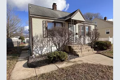 530 S Tanner Avenue, Kankakee, IL 60901 - Photo 1