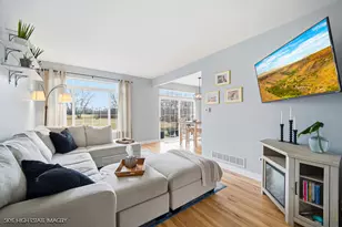 6816 Zurich Ct, Tinley Park, IL 60477 - Photo 2