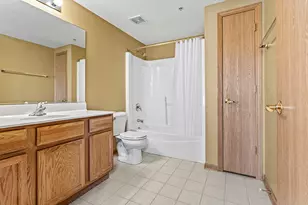 16690 Liberty Cir, Orland Park, IL 60467 - Photo 10