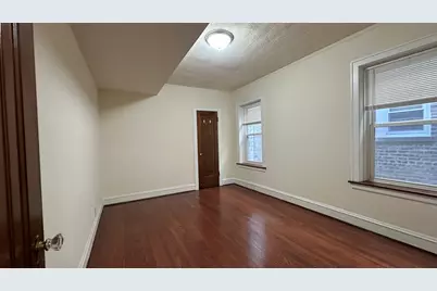 5530 N Artesian Avenue #2, Chicago, IL 60625 - Photo 8