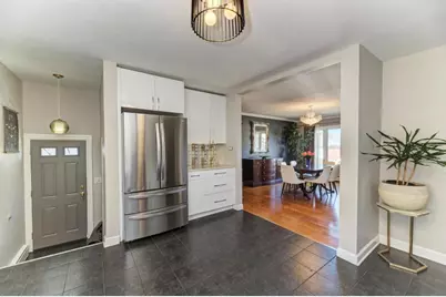 7235 W Barry Avenue, Chicago, IL 60707 - Photo 18