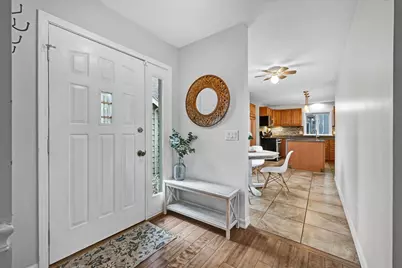 1705 Longden Avenue, Bloomington, IL 61701 - Photo 4