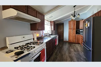 703 Lincoln Street, Harvard, IL 60033 - Photo 8