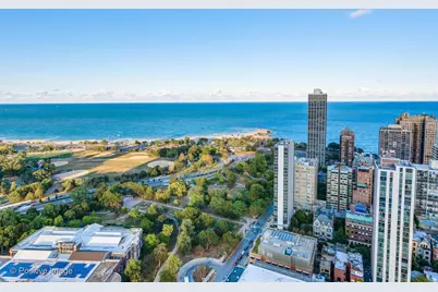 1560 N Sandburg Terrace #2403J, Chicago, IL 60610 - Photo 32