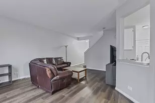 1627 Spaulding Rd, Bartlett, IL 60103 - Photo 10