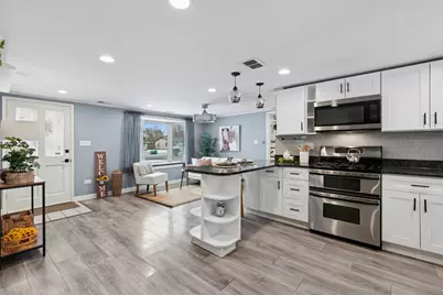 16749 W 147th Place, Lockport, IL 60441 - Photo 6