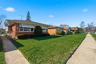 14114 S Saginaw Ave, Burnham, IL 60633 - Photo 1