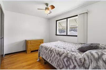 14114 S Saginaw Avenue, Burnham, IL 60633 - Photo 14