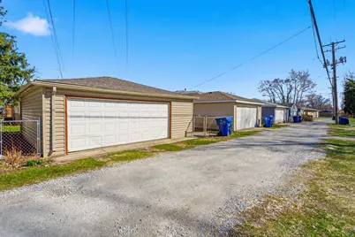 14114 S Saginaw Avenue, Burnham, IL 60633 - Photo 30