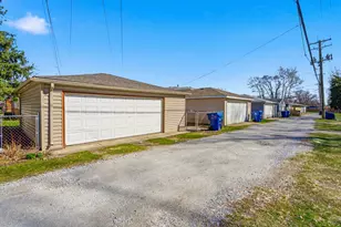 14114 S Saginaw Ave, Burnham, IL 60633 - Photo 30
