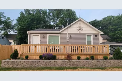 3 N Maple Avenue, Fox Lake, IL 60020 - Photo 2