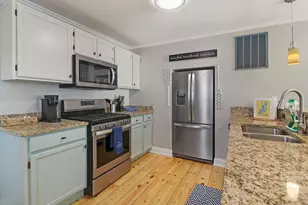 3 N Maple Ave, Fox Lake, IL 60020 - Photo 6