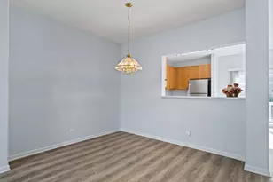 2295 Twilight Dr, Aurora, IL 60503 - Photo 8