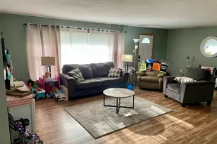 1632 N 24th St, Quincy, IL 62301 - Photo 2