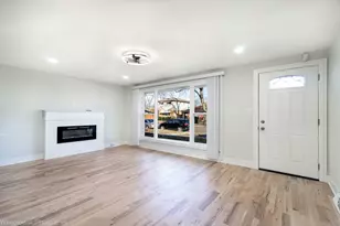 [Address not provided], Chicago, IL 60643 - Photo 10