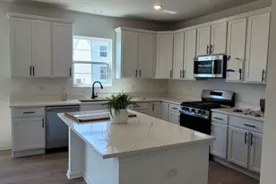 17360 S Victoria Ln, Lockport, IL 60441 - Photo 2