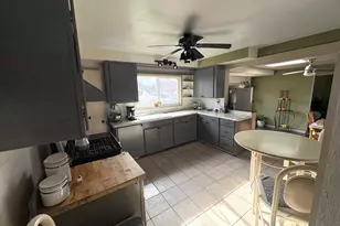 631 Bent St, Elgin, IL 60120 - Photo 26